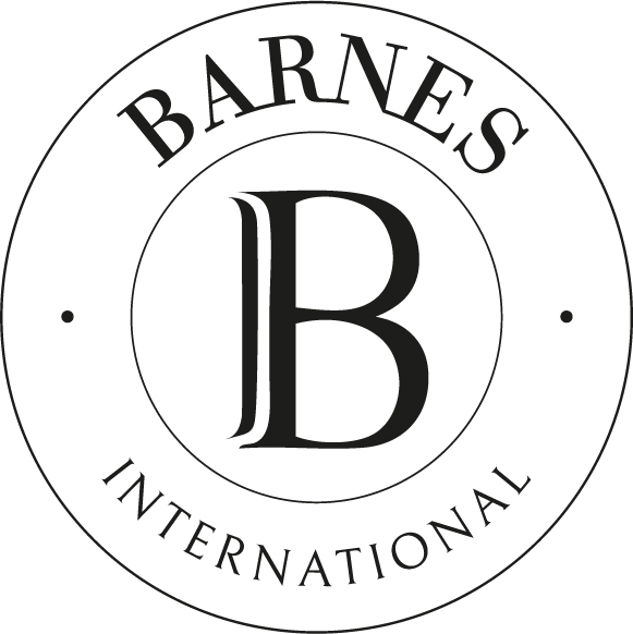 Logo de BARNES International